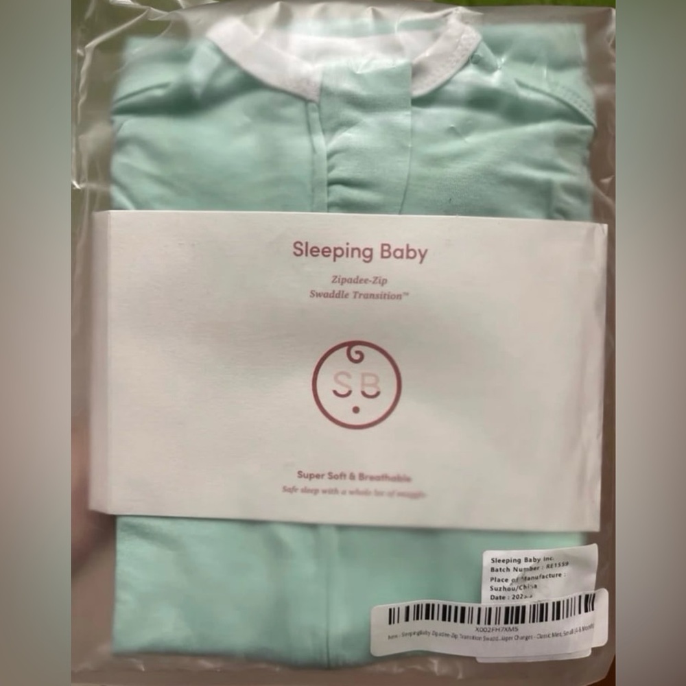 SleepingBaby Zipadee-Zip Transition Swaddle. Size small. Classic mint.